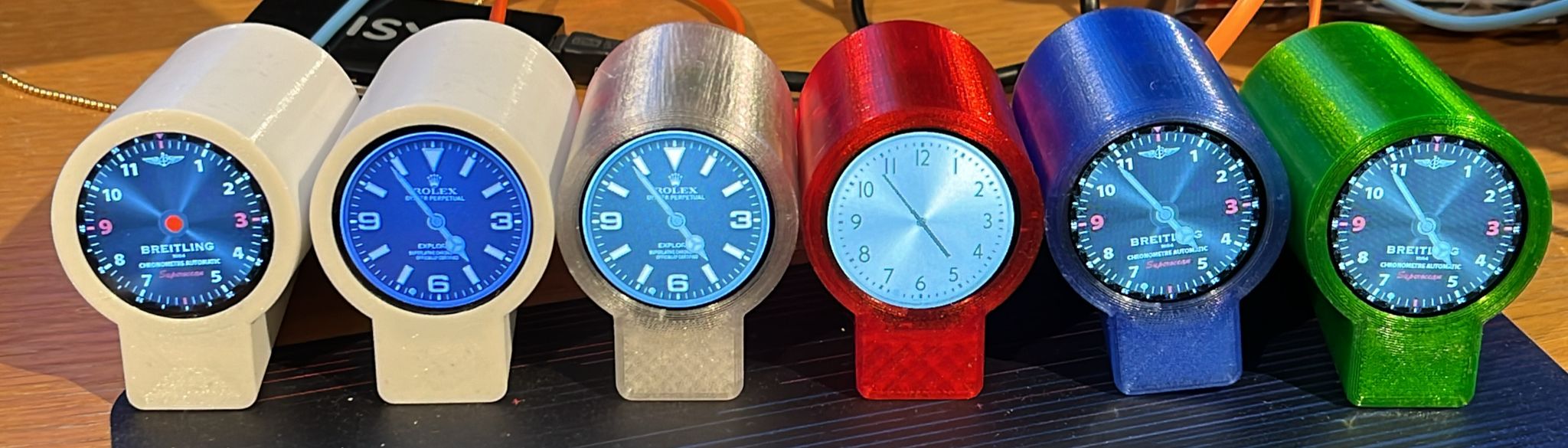 Analog Clock on round display